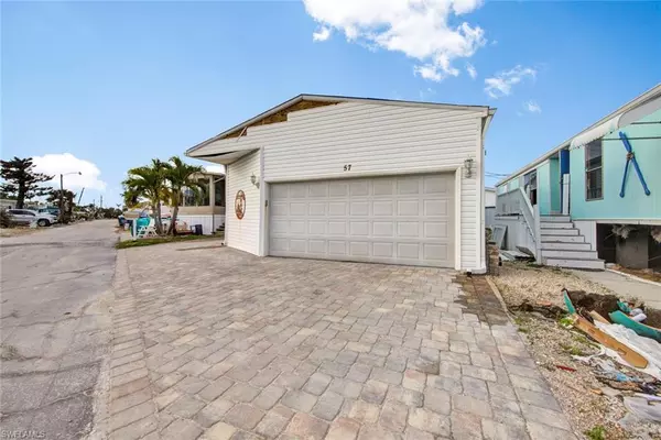 Fort Myers Beach, FL 33931,57 Oyster Bay LN