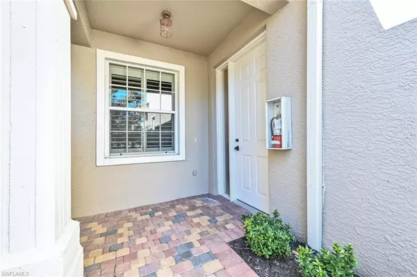 Naples, FL 34105,4739 Stratford CT #2202