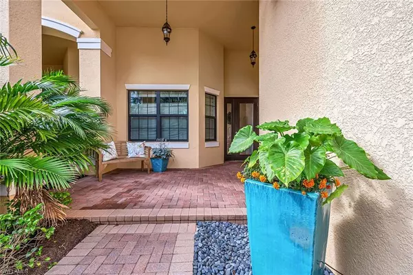 Naples, FL 34109,13557 Coronado DR