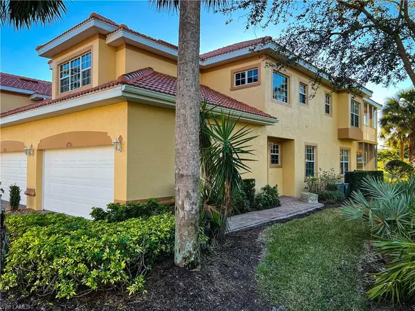 Fort Myers, FL 33912,5580 Berkshire DR #204