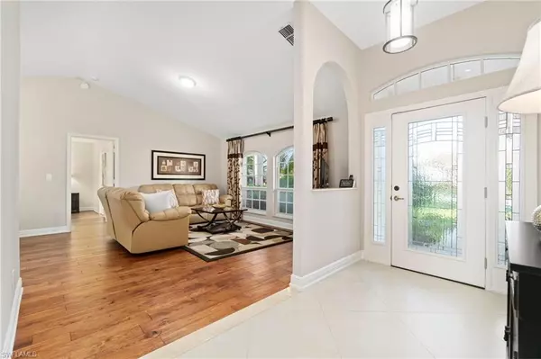 Naples, FL 34109,3444 Anton CT