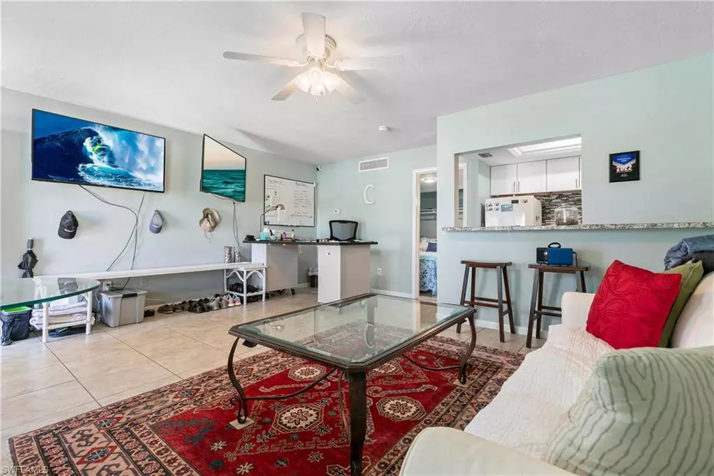 Marco Island, FL 34145,1047 Hartley AVE #207