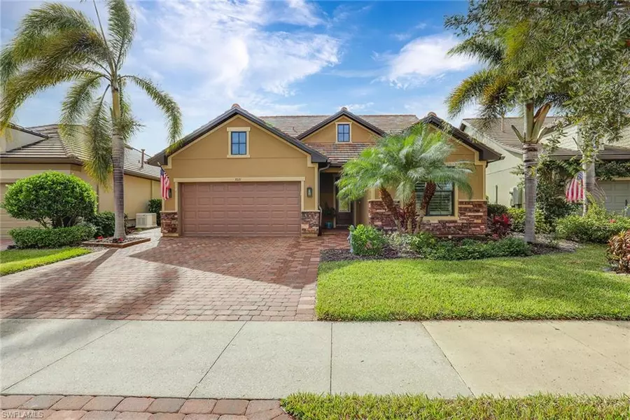 7021 Live Oak DR, Naples, FL 34114