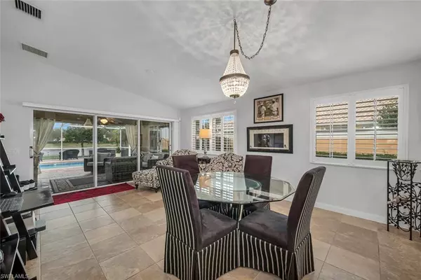 8399 Borboni CT, Naples, FL 34114