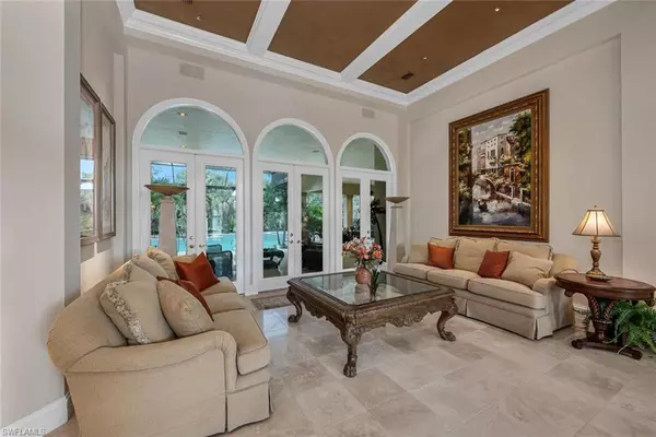 Naples, FL 34119,5817 Glenholme CIR