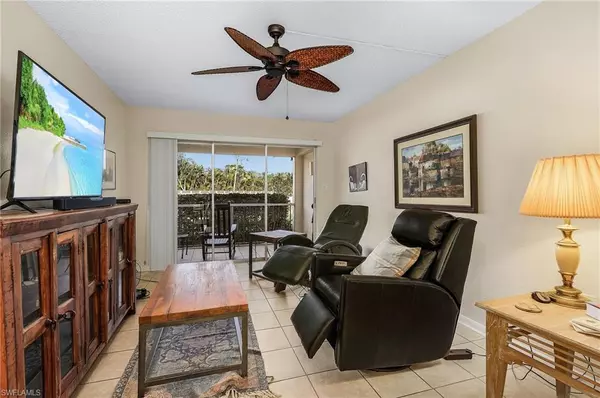 Naples, FL 34103,5 High Point CIR W #109