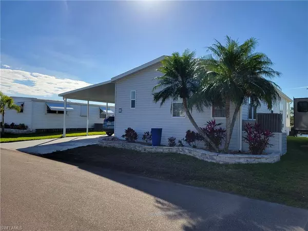 196 Sun CIR, Fort Myers, FL 33905