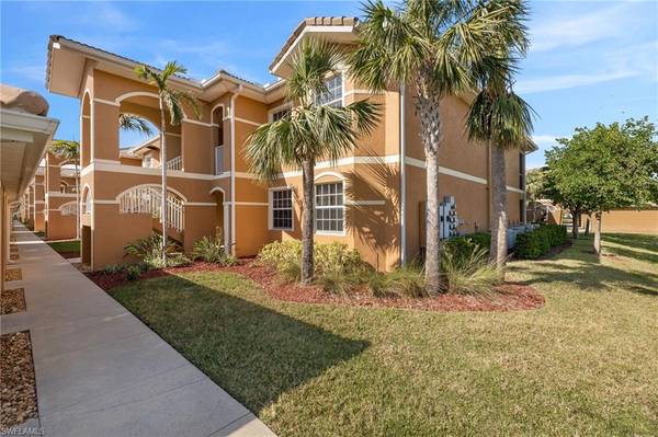 1076 Winding Pines CIR #208, Cape Coral, FL 33909