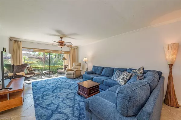 3219 Horse Carriage WAY #305, Naples, FL 34105