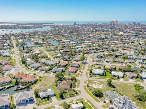 Marco Island, FL 34145,270 Columbus WAY