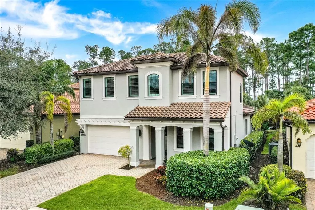 Naples, FL 34119,4415 Raffia Palm CIR