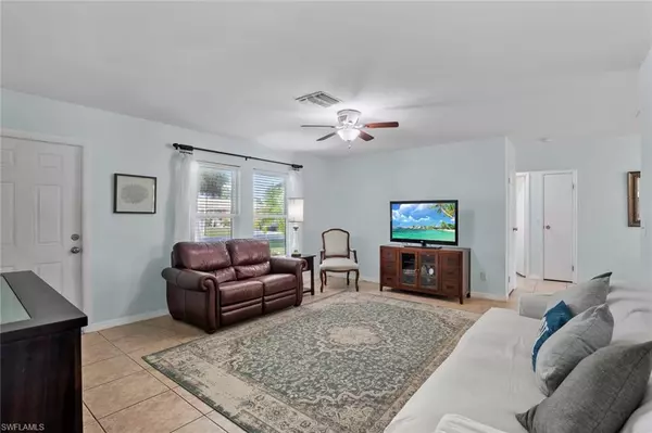 Bonita Springs, FL 34135,10302 SANDY HOLLOW LN