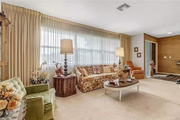 Naples, FL 34113,355 Valley Stream CIR