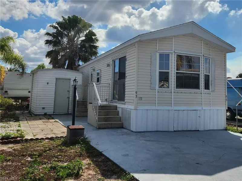 1159 Daniels RD SE #93, Moore Haven, FL 33471