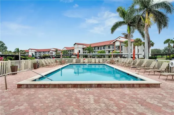 Naples, FL 34104,7300 Coventry CT #629