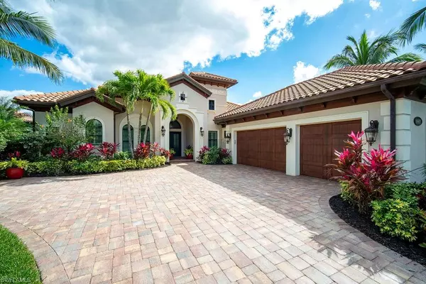 Naples, FL 34113,6480 Costa CIR