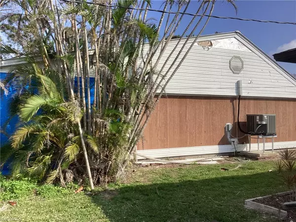 St. James City, FL 33956,3664 Gasparilla ST