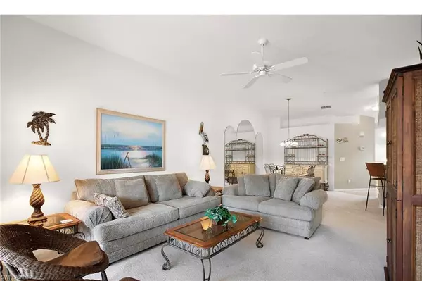 Naples, FL 34109,6813 Satinleaf RD S #203