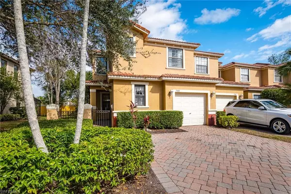 Naples, FL 34120,7584 BRISTOL CIR