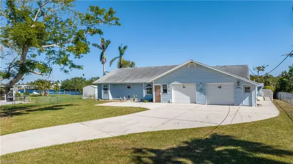 137 Meta ST, Fort Myers, FL 33905