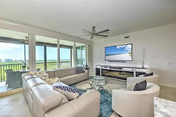 Naples, FL 34110,455 Cove Tower DR #1503