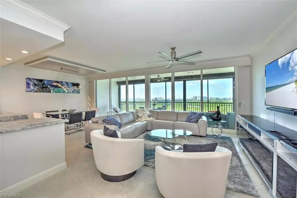 Naples, FL 34110,455 Cove Tower DR #1503