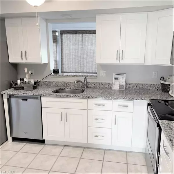 Sarasota, FL 34231,2932 Captiva Gardens DR #10