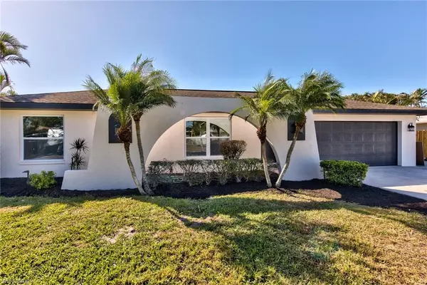 6055 Macbeth LN, Fort Myers, FL 33908