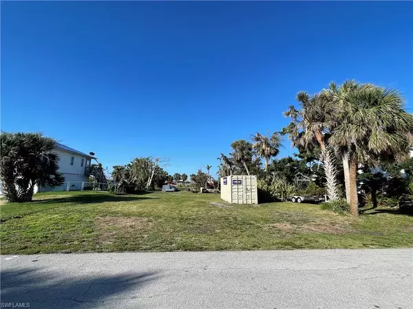 3511 SEA HOLLY LN,  St. James City,  FL 33956