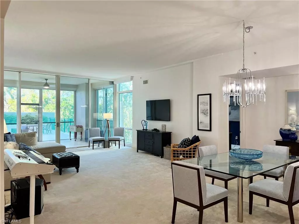 Naples, FL 34108,7515 Pelican Bay BLVD #1F