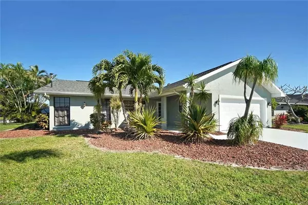 609 SE 28th TER, Cape Coral, FL 33904