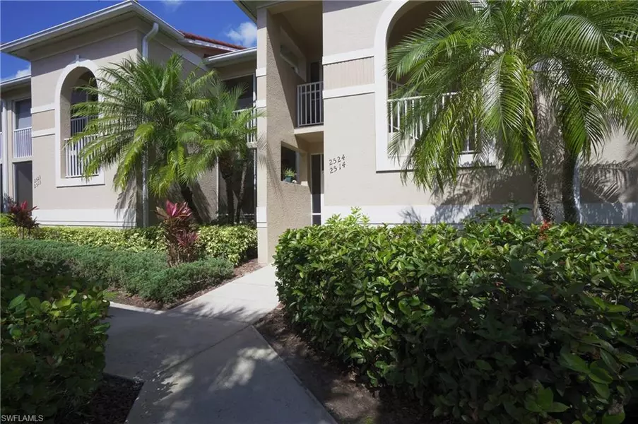 2760 Cypress Trace CIR #2524, Naples, FL 34119