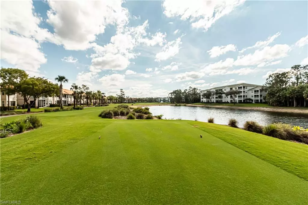 Naples, FL 34114,3964 Bishopwood CT E #1-102