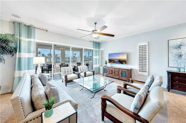 Naples, FL 34110,330 Grove CT #2-202