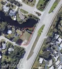 2271 Flamingo DR, North Fort Myers, FL 33917