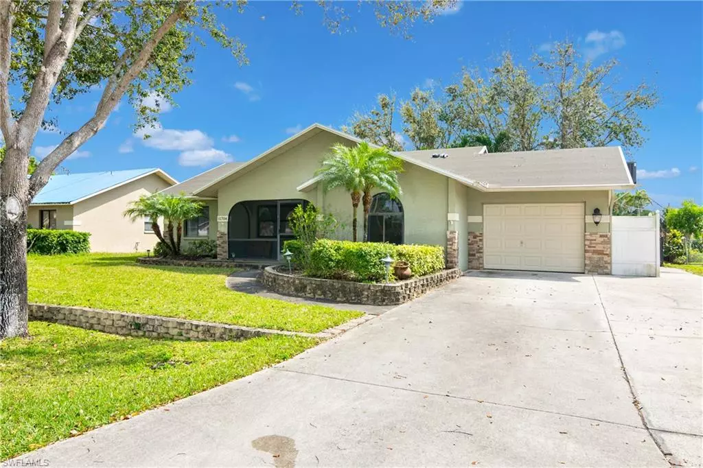 Bonita Springs, FL 34135,11704 Forest Mere DR