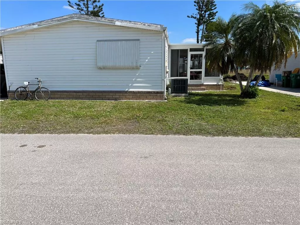 Punta Gorda, FL 33950,187 W Manatee LOOP