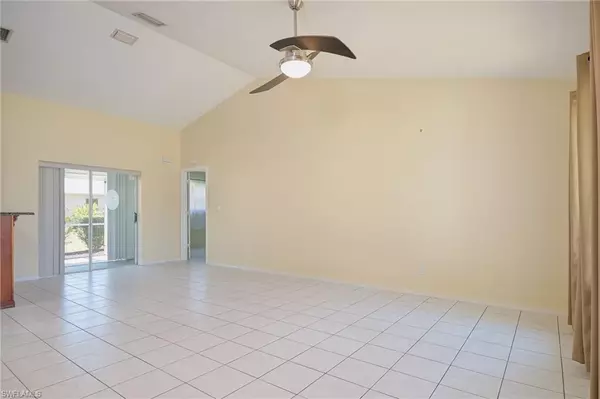 Naples, FL 34112,4205 Molokai DR #2