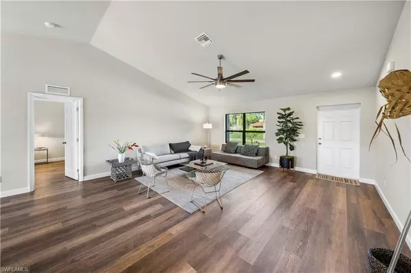 Cape Coral, FL 33990,602 SE 15th TER