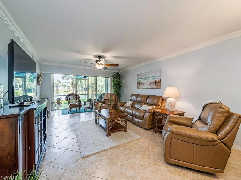 1120 Sarah Jean CIR #B-102, Naples, FL 34110