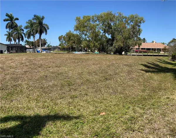 Cape Coral, FL 33904,1939 SE 37TH TER