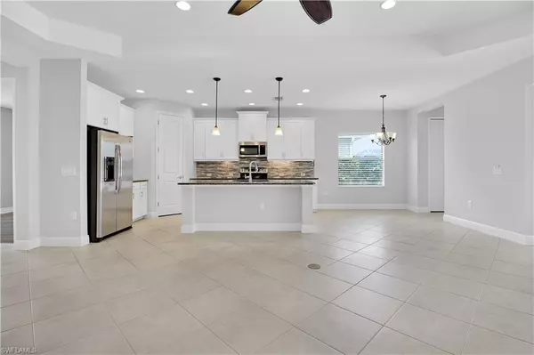 Naples, FL 34120,3585 Canopy CIR