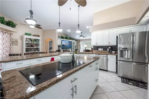 Naples, FL 34110,2034 Castle Garden LN