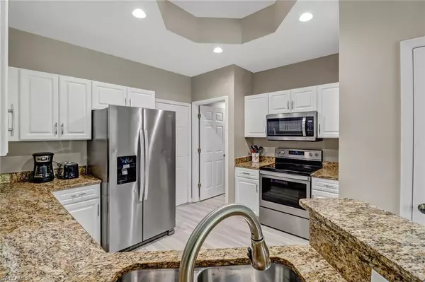 Fort Myers, FL 33908,9807 Solera Cove Pointe #104