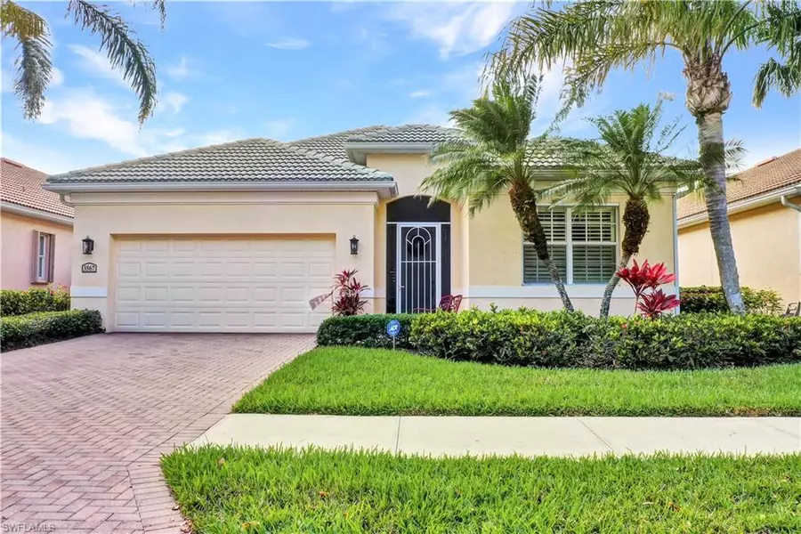 3567 Grand Cypress DR, Naples, FL 34119