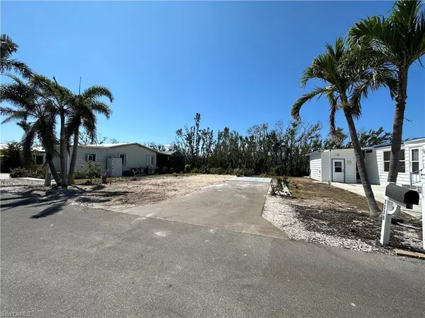 7228 Cobiac DR, St. James City, FL 33956
