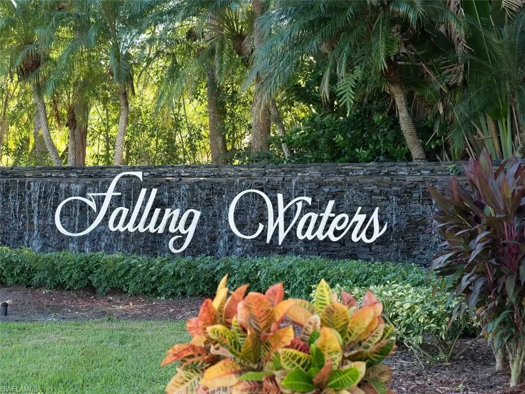 Naples, FL 34112,2395 Hidden Lake DR #10