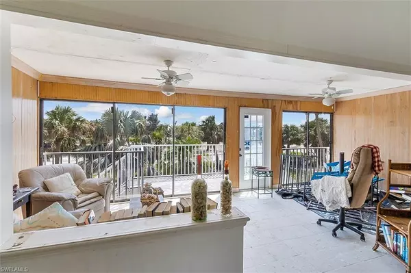 Sanibel, FL 33957,676 Cardium ST