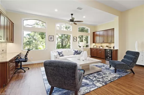 Bonita Springs, FL 34134,27549 Riverbank DR