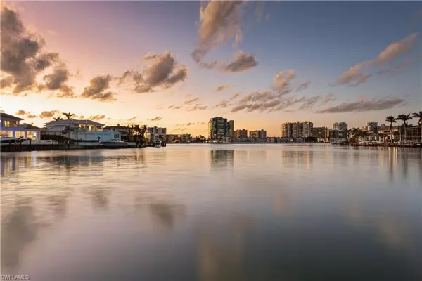 Naples, FL 34103,3453 Crayton RD